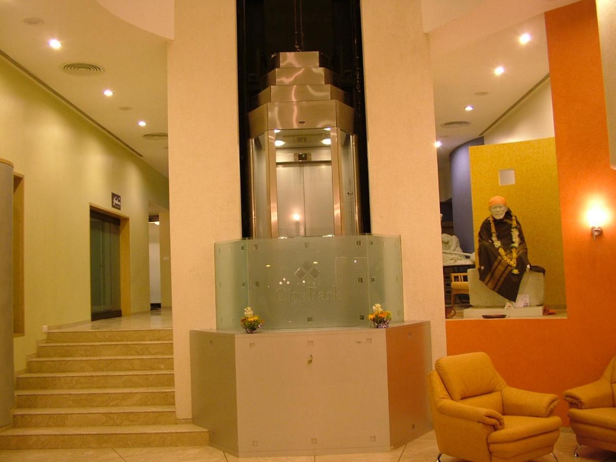 Hotel City Park, Solapur Dış mekan fotoğraf