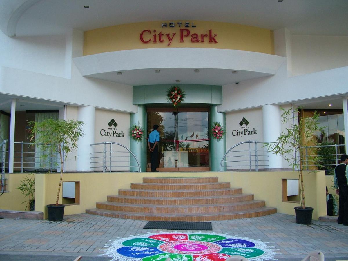 Hotel City Park, Solapur Dış mekan fotoğraf