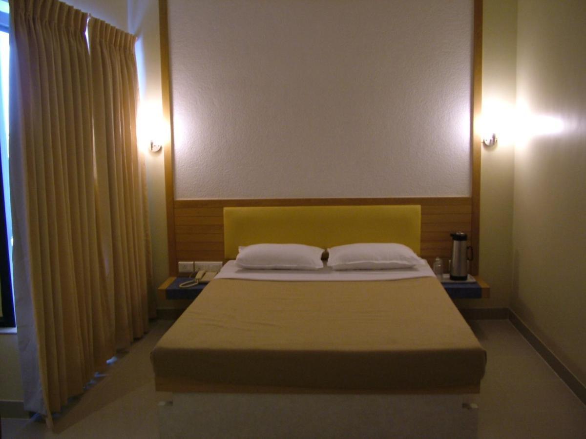 Hotel City Park, Solapur Dış mekan fotoğraf