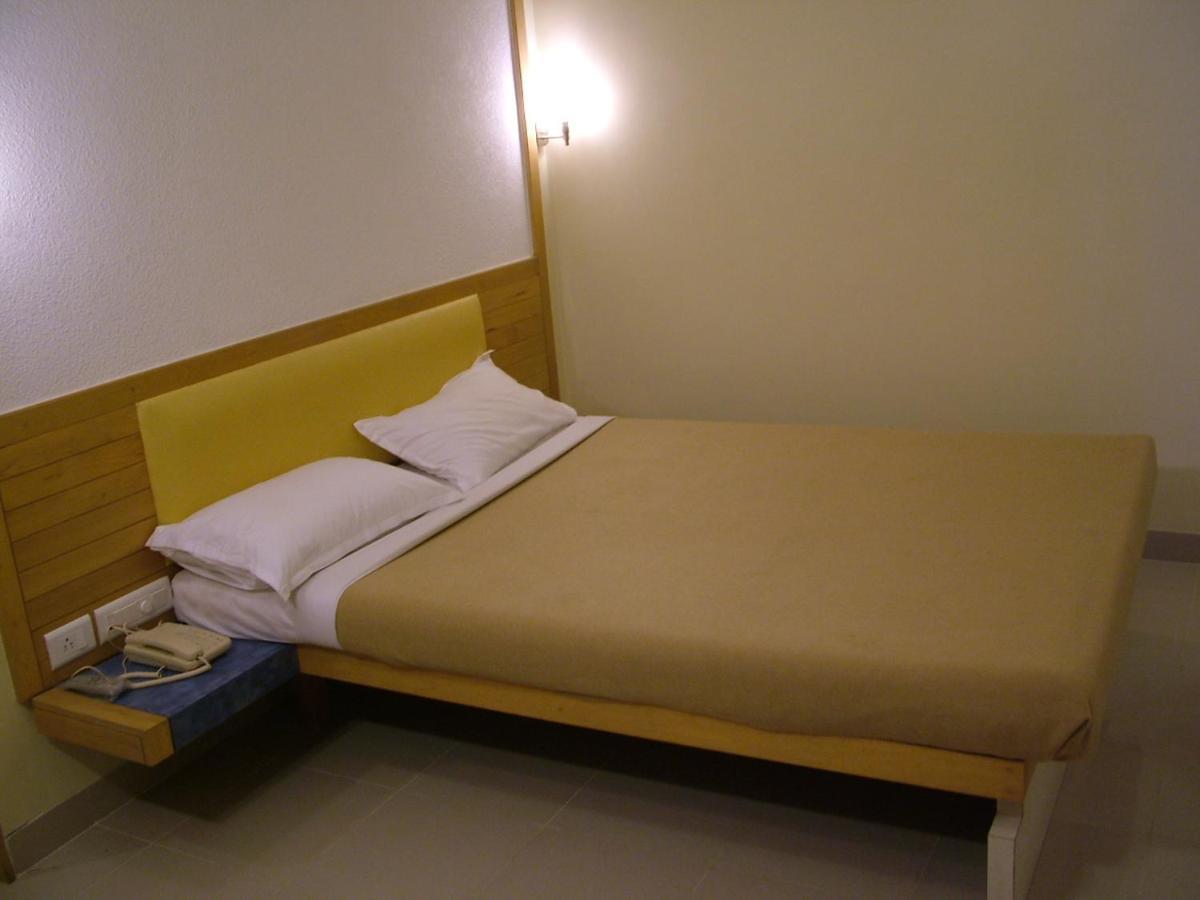 Hotel City Park, Solapur Dış mekan fotoğraf