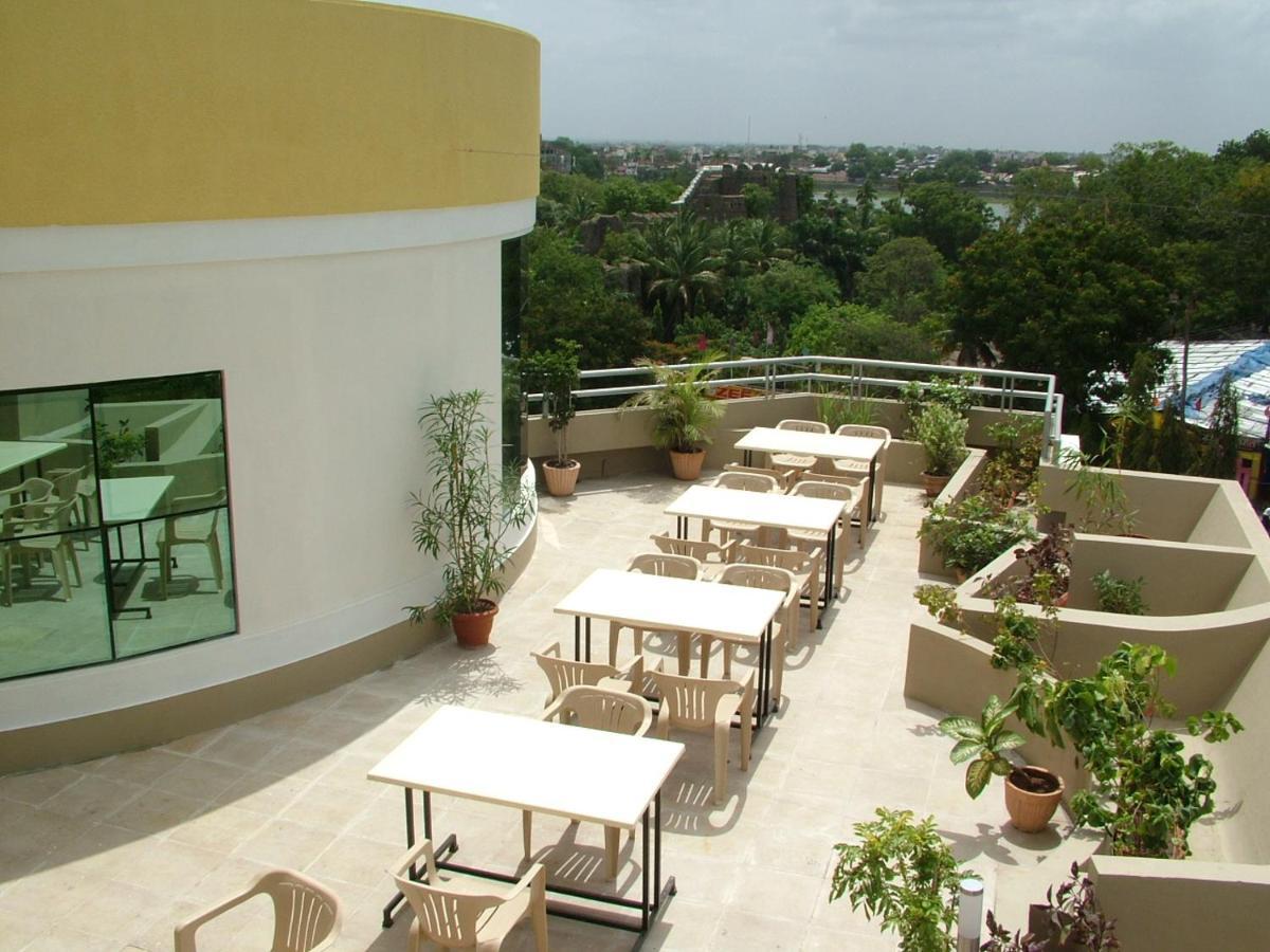 Hotel City Park, Solapur Dış mekan fotoğraf
